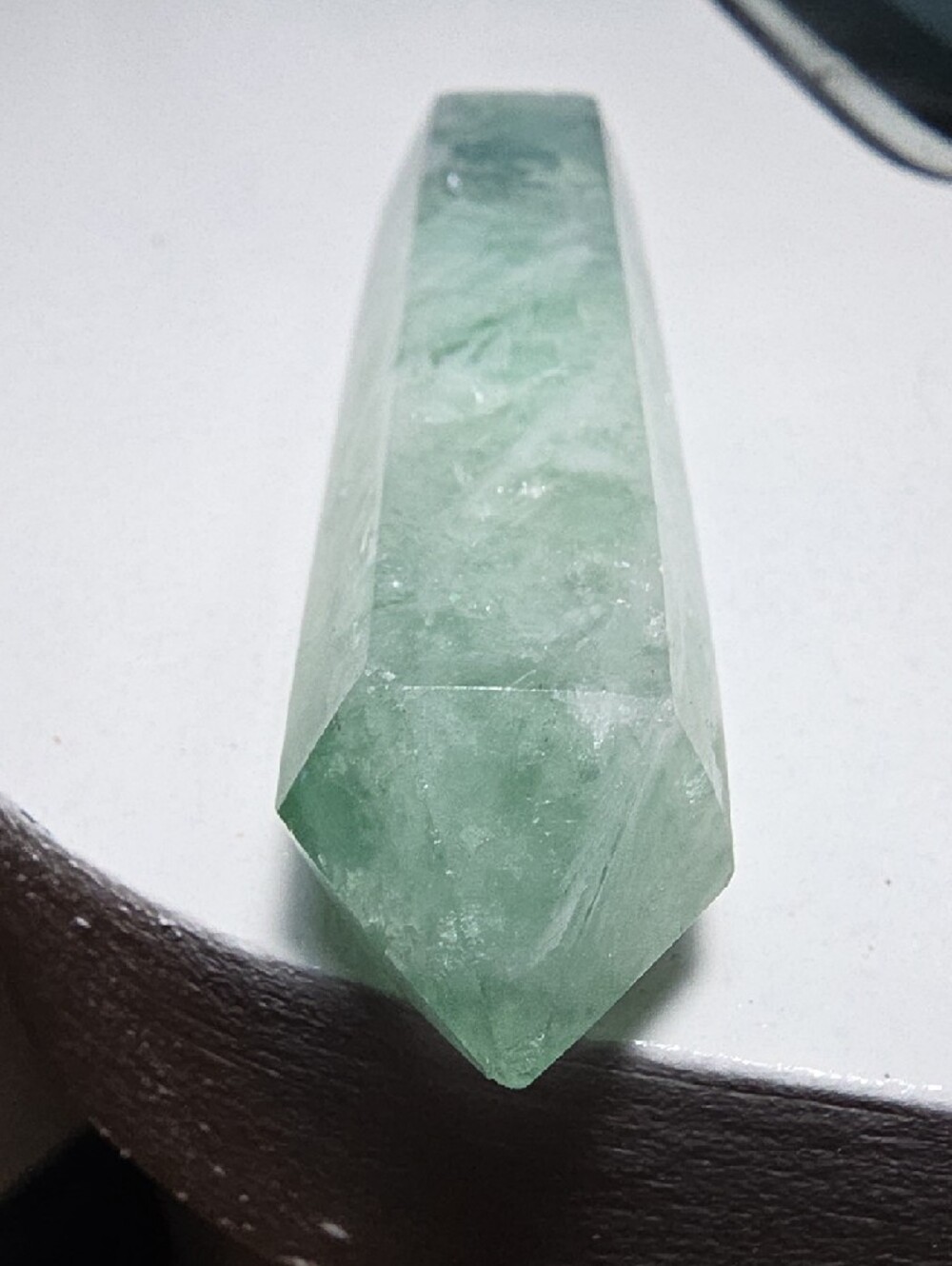 This is a green fluorite crystal tower - Picture 6 of 9